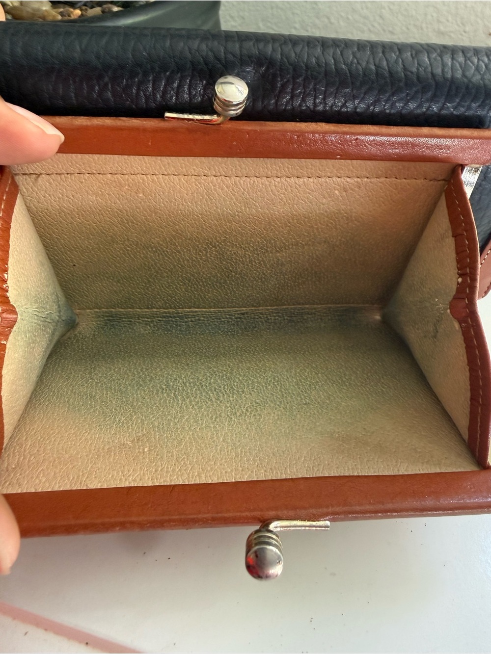 Dooney & Bourke Vintage Black and Brown Pebbled Leather Clutch Wallet - Picture 10 of 11